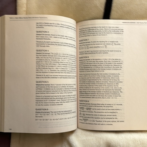 SAT Official Study Guide 2020 New - Picture 3 of 5